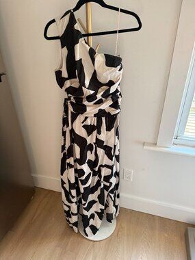 Abercrombie & Fitch Asymmetrical Abstract Maxi Dress